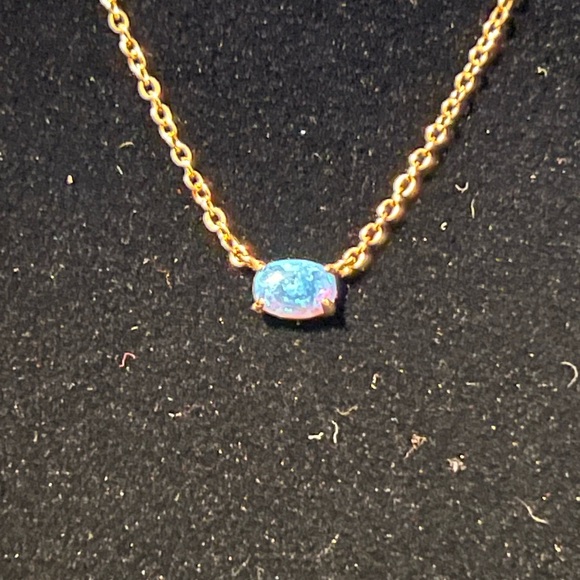 Elegant Gold Necklace with Blue Opal - Picture 2 of 3
